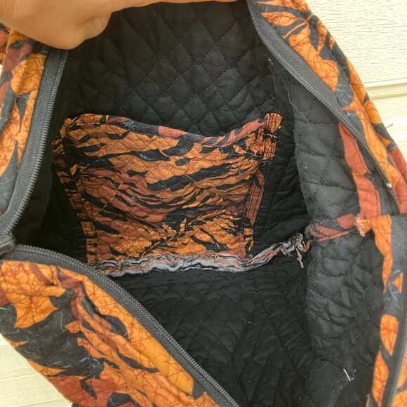 Ziptop Batik Bag with Internal and External Pockets - Picture 4 of 8